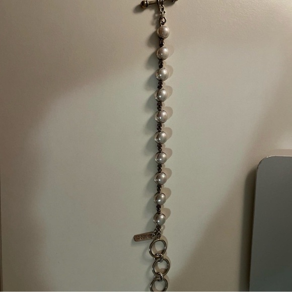 Elegant Charles Albert Sterling Silver Pearl Bracelet - Picture 2 of 2